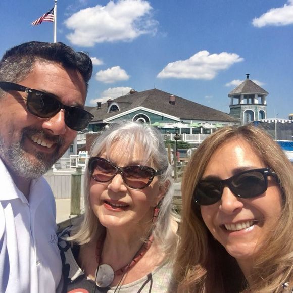 Meet your Posher, Samantha - Picture 1 of 1